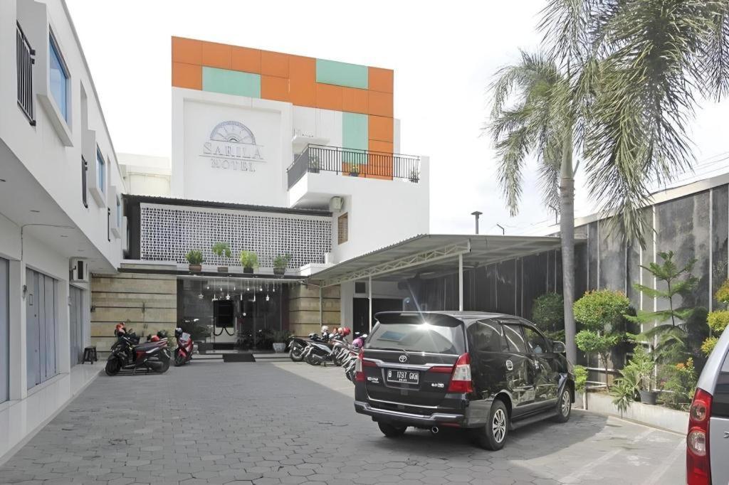 Sarila Hotel Solo Exterior photo